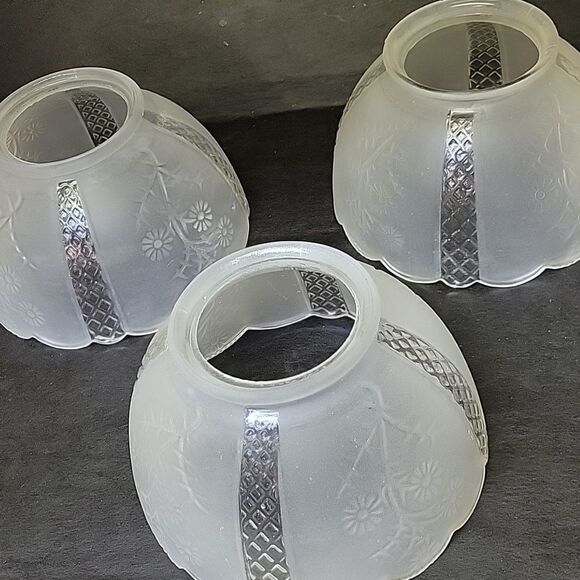 THREE Vintage Frosted Scalloped Raised Etching Glass Light Lamp Shade 7" - Picture 2 of 7